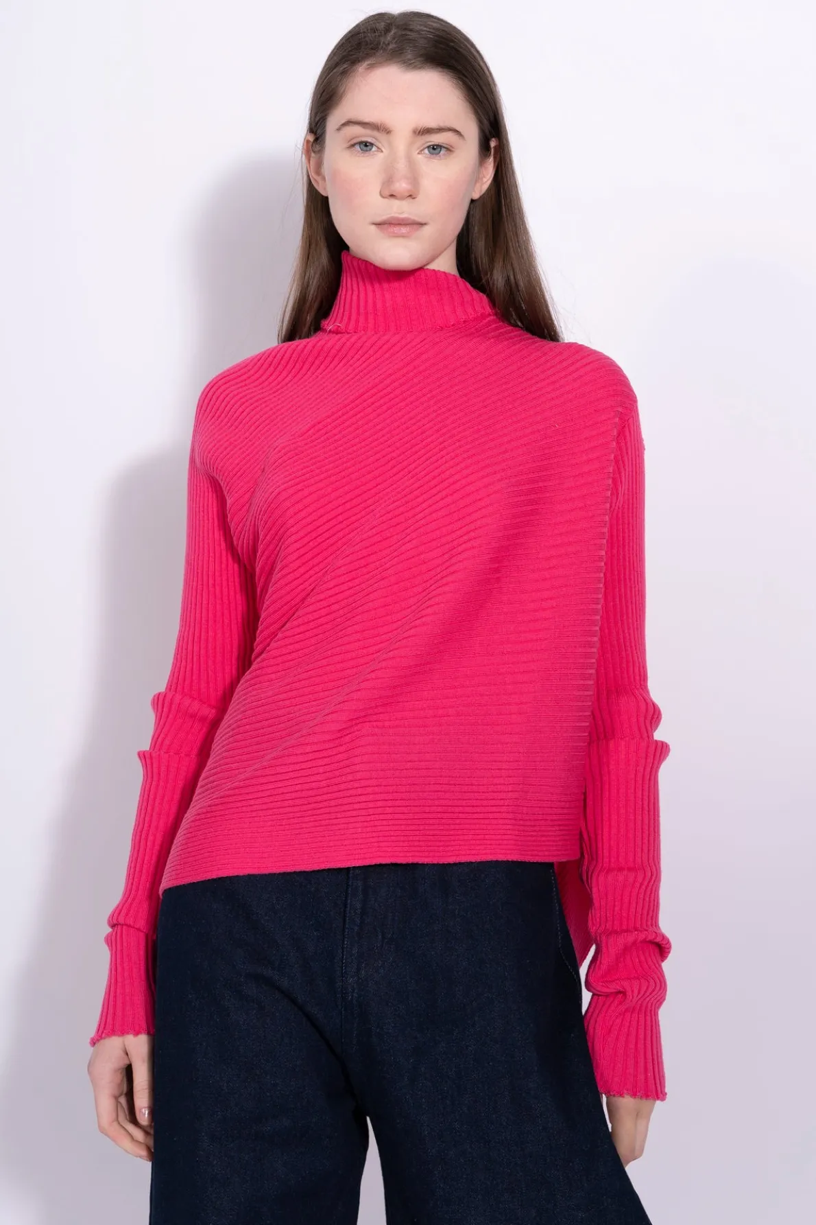 BRIGHT PINK DRAPED JUMPER IN MERINO KNIT