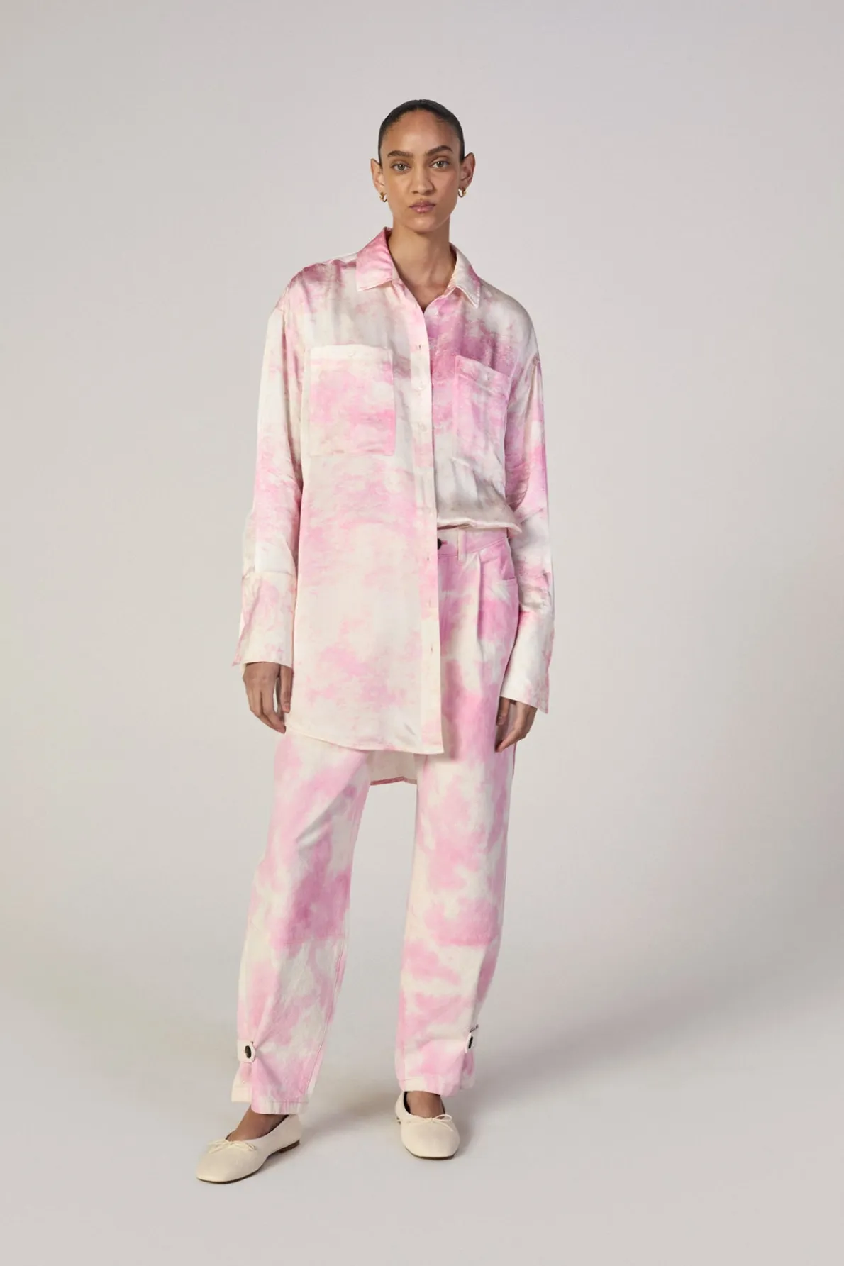 PINK TIE-DYE CUFFED TROUSERS