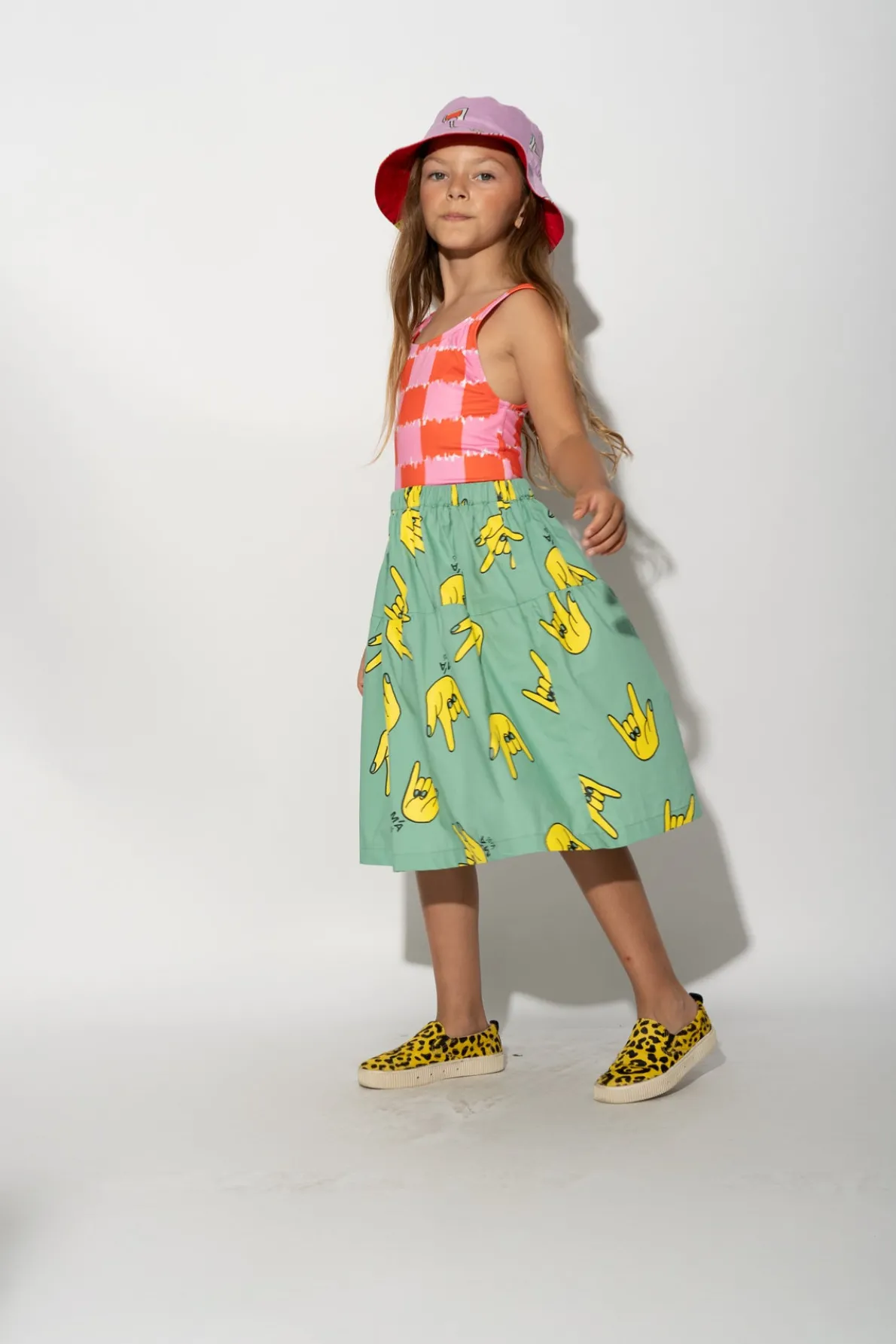 TURQUOISE HANDS PRINT GATHERED SKIRT