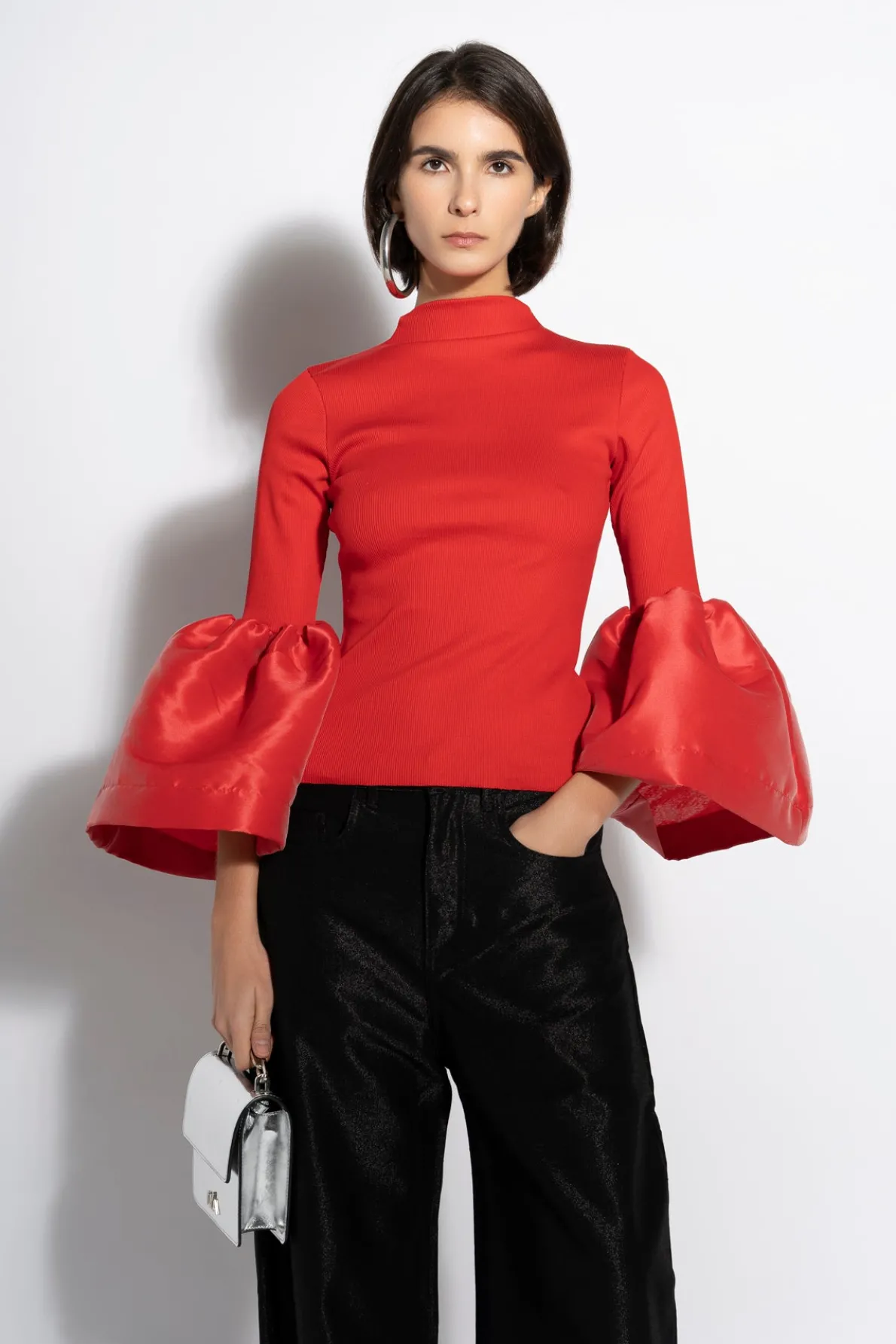 RED TURTLENECK PUFF SLEEVE TOP