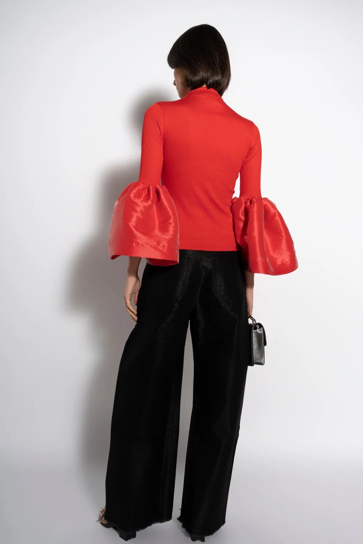 RED TURTLENECK PUFF SLEEVE TOP