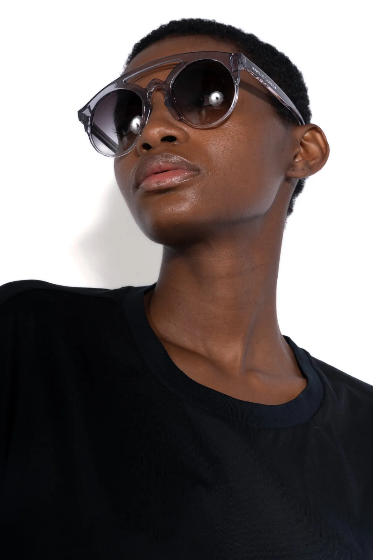 CLEAR BLACK BRIDGED SUNGLASSES