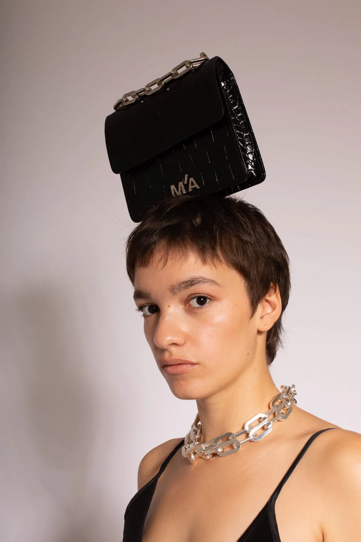 MINI CHAIN BAG IN BLACK CROCO