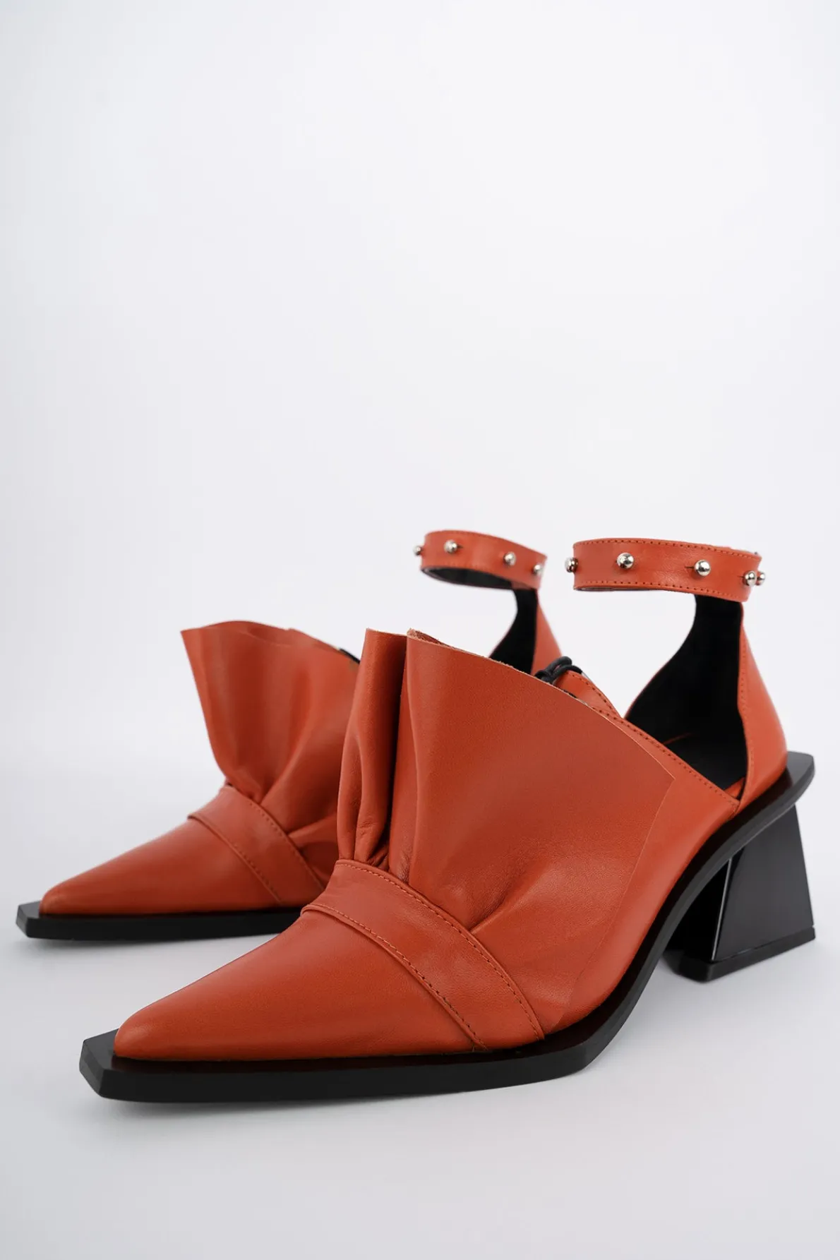 ORANGE POINTY FRILL LACE UP PUMPS