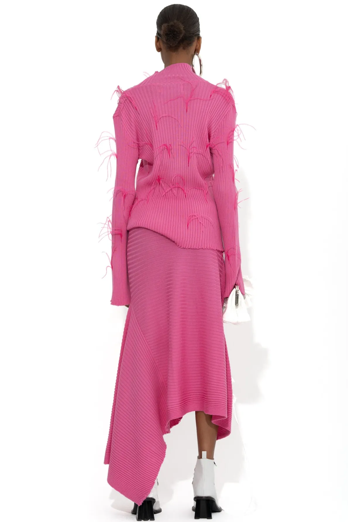 PINK MERINO FITTED FEATHER TURTLENECK