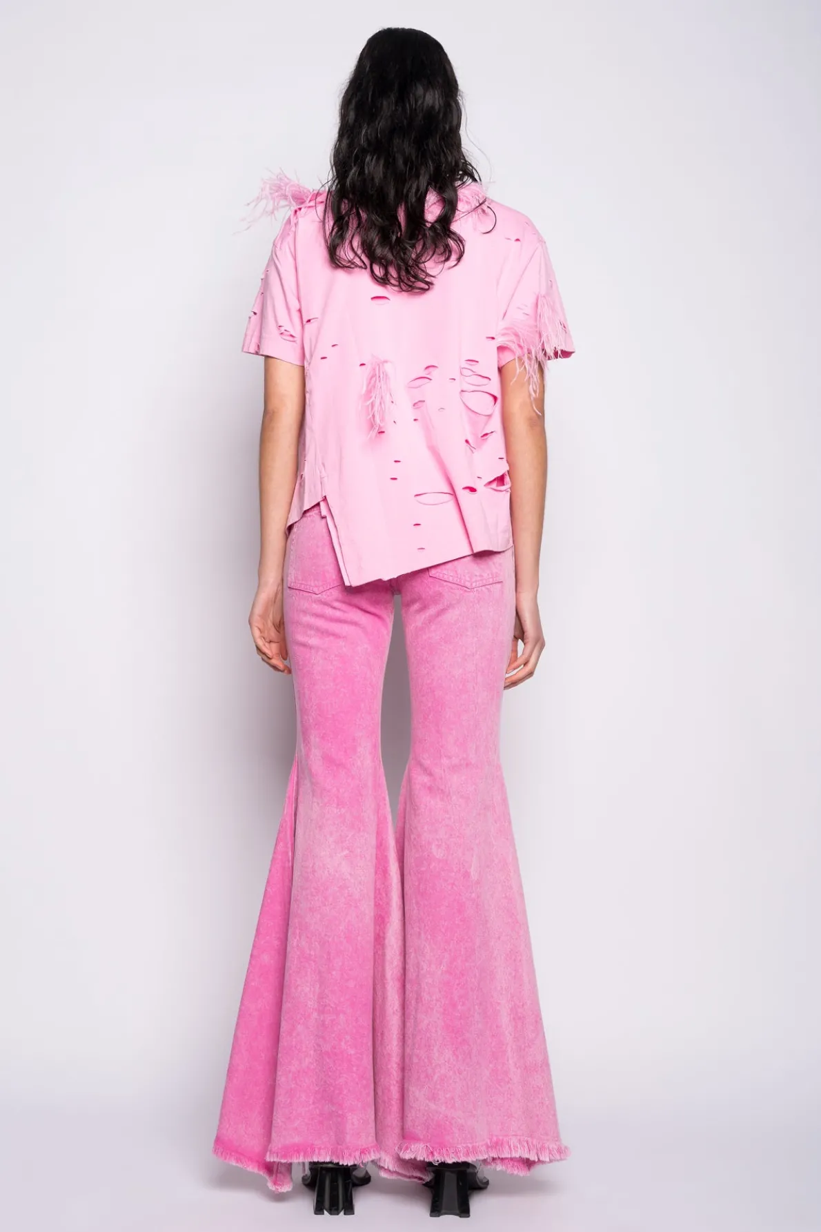 PINK DISTRESSED T-SHIRT WITH FEATHERS