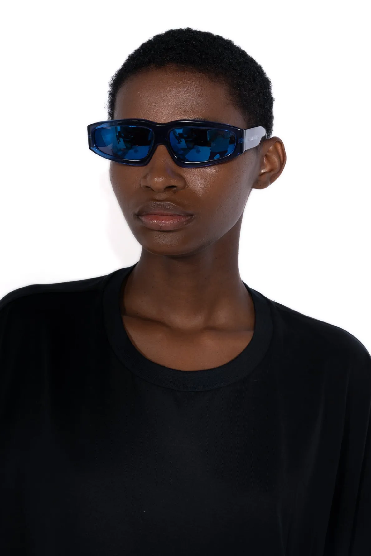 BLUE ANGULAR FRAME SUNGLASSES