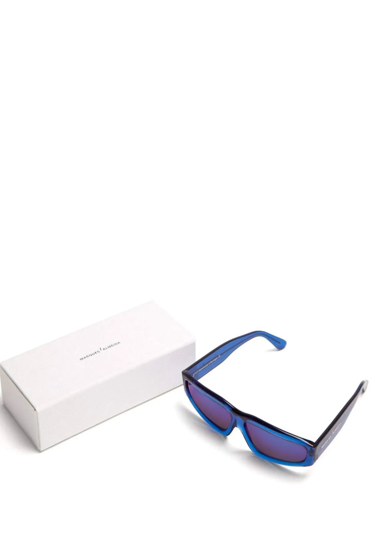 BLUE ANGULAR FRAME SUNGLASSES