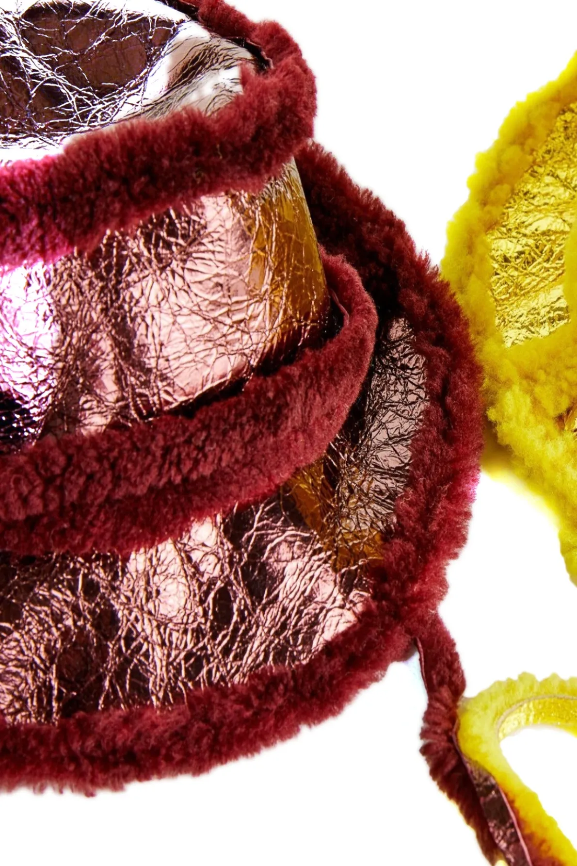 YELLOW SHINY LEATHER BUCKET HAT